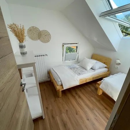 Apartment Apartma Guide 360 *