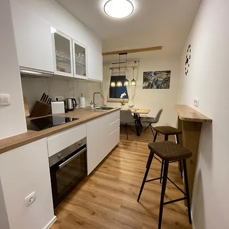 Apartma Guide 360 Apartment