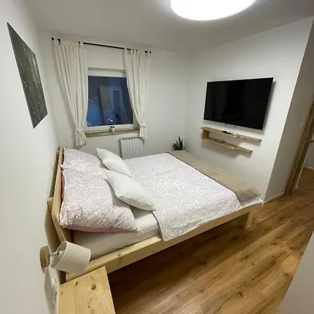 Apartma Guide 360 Apartment *