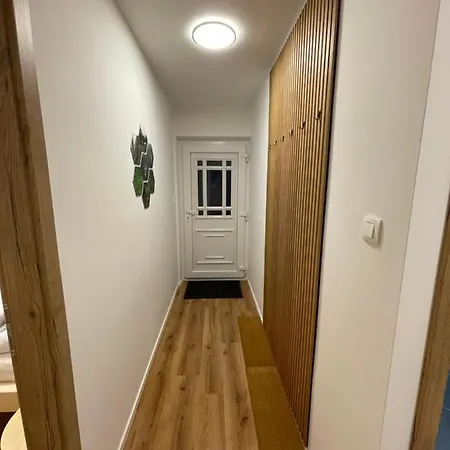 Apartment Apartma Guide 360 *