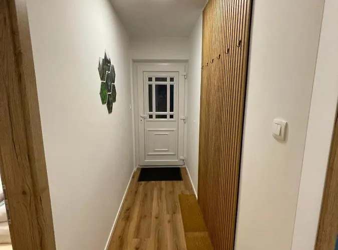 Διαμέρισμα Apartma Guide 360 *